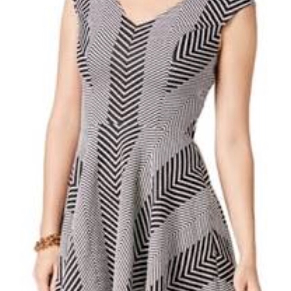 Bar III dress xxs black and white patterned dress - Picture 2 of 8